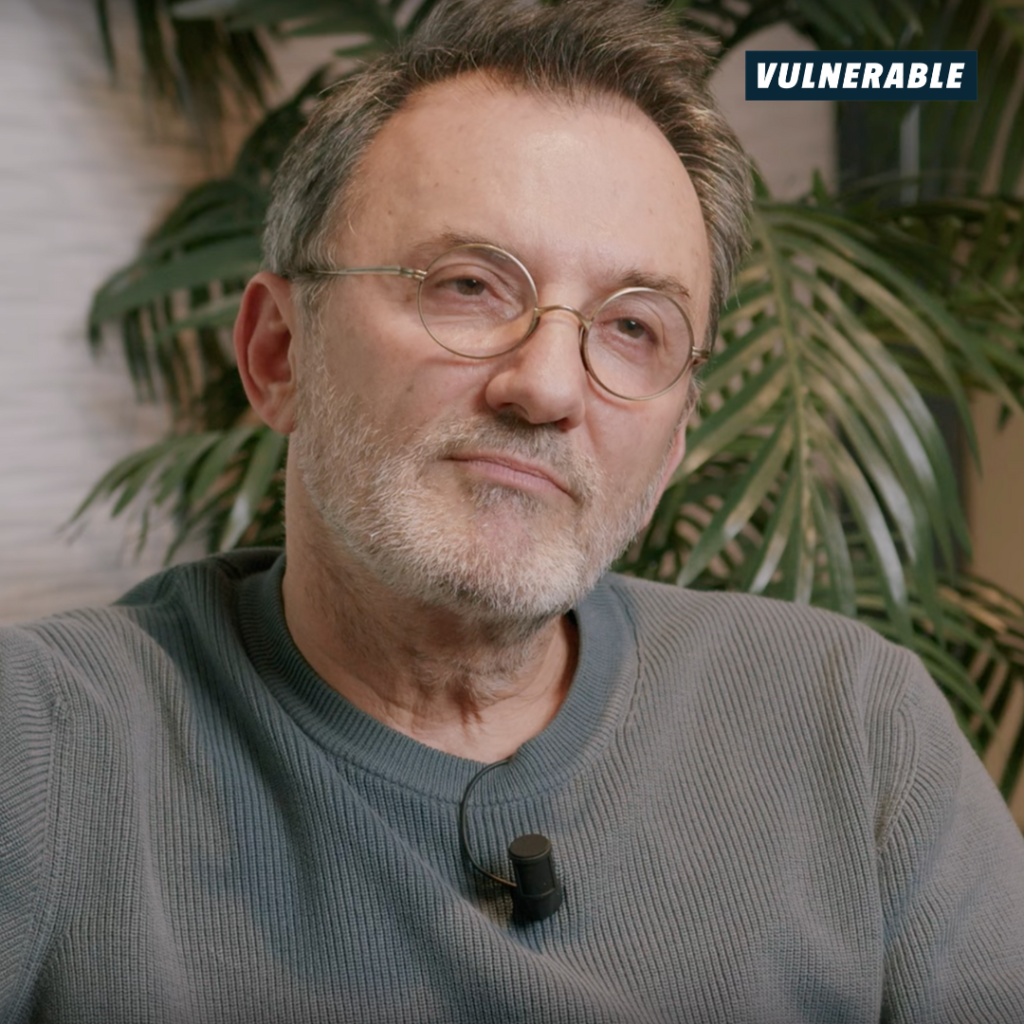 Frederic Lopez dans le tour du monde des vulnérables